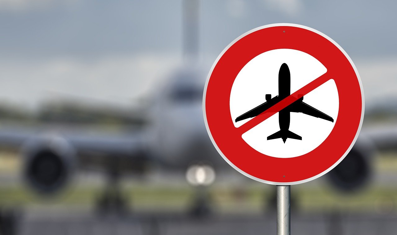 no airplanes sign